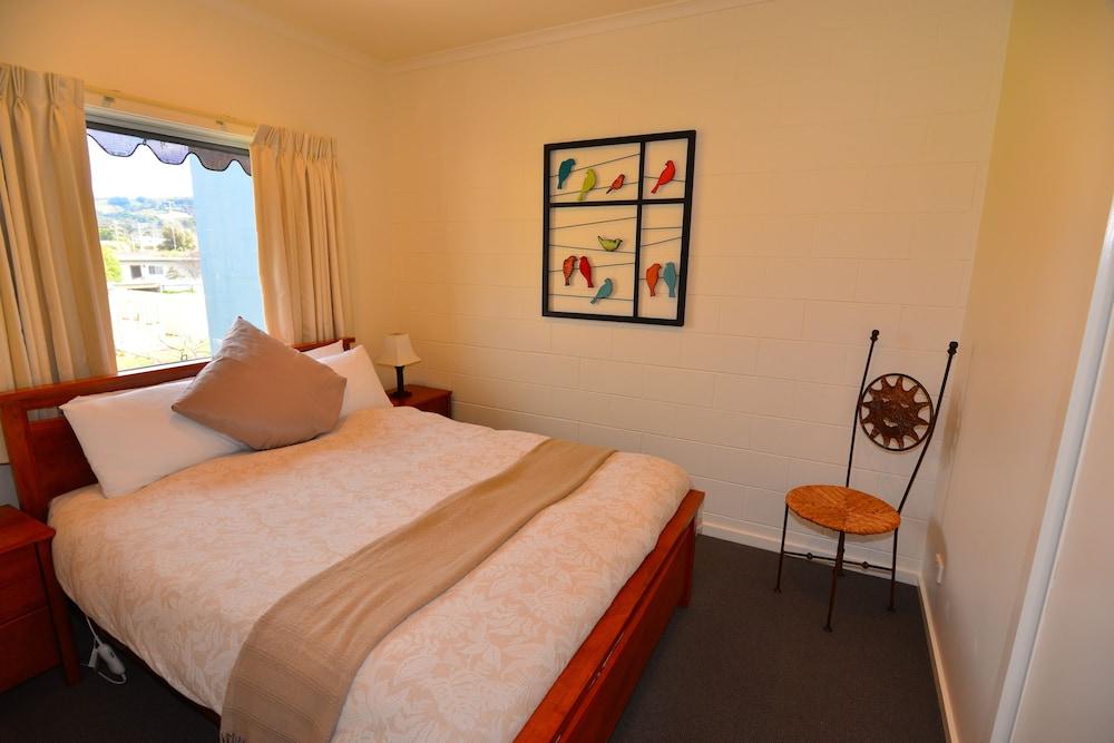 Hotel Captain's At The Bay 4*