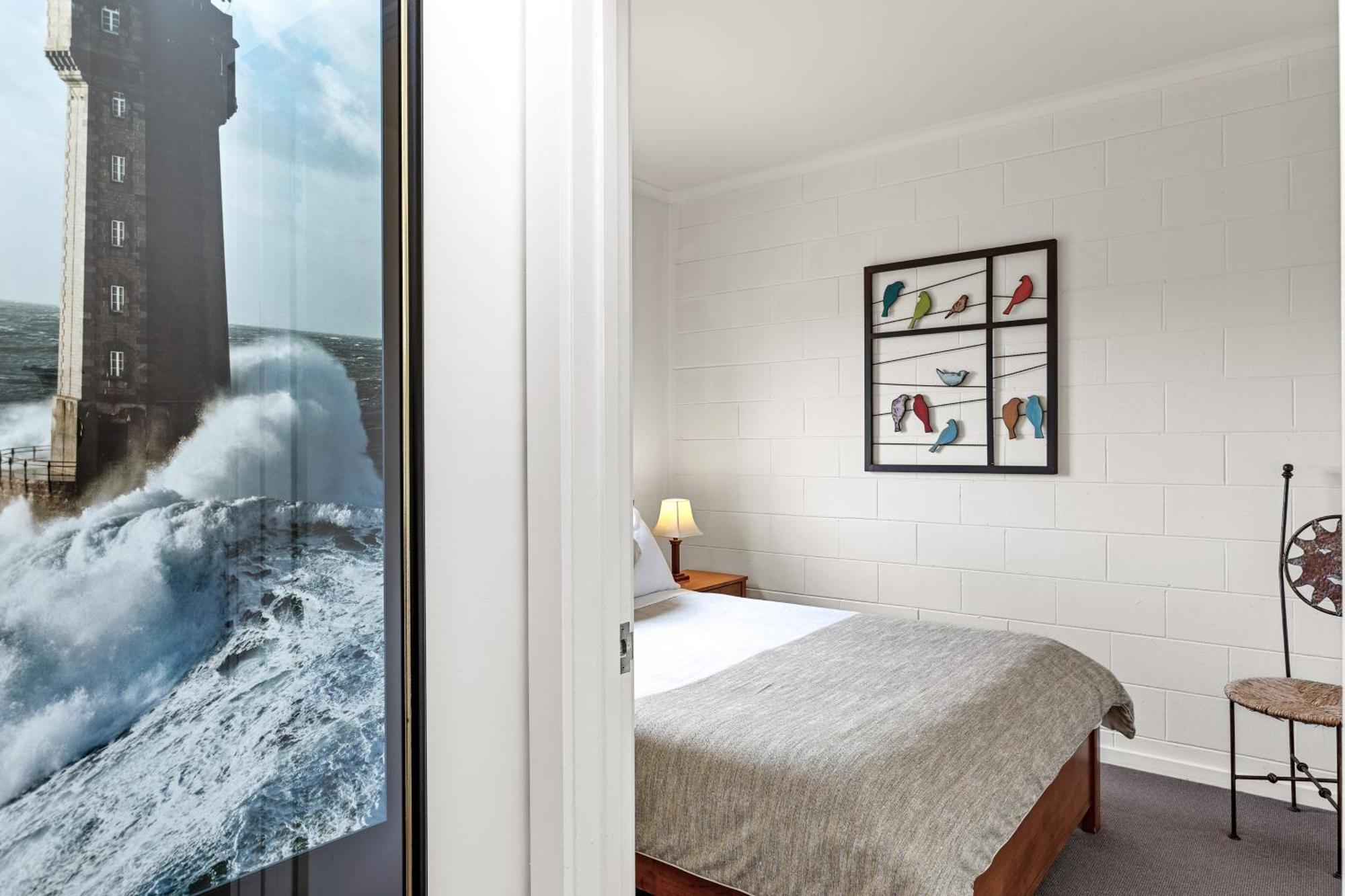 Captain's At The Bay Hotel 4*